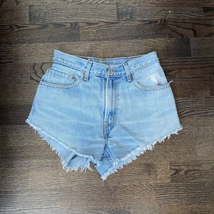 Vintage Levi’s denim shorts